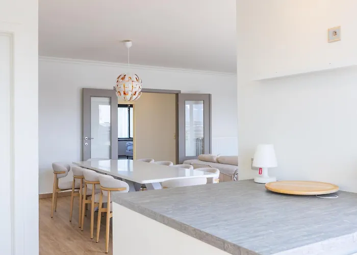 The Seabreeze Loft *